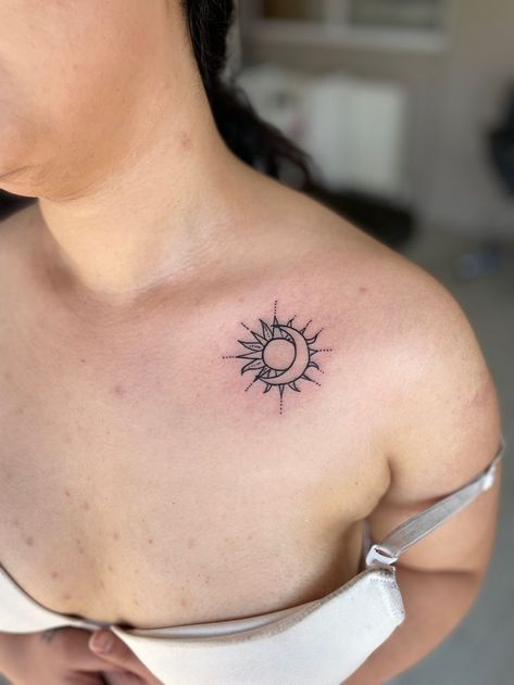 Eclipse Tattoo, Luna Tattoo, Girl Shoulder Tattoos, Earthy Tattoos, Gallery Tattoo, Sun And Moon Tattoo, Small Girly Tattoos, Moon Tattoo Designs, Fine Line Tattoo