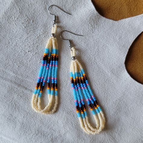 Native American Feather Earrings, Quill Beaded Earrings, Beading Patterns Free Native American Earrings, Indigenous Earrings Beaded, Native Beading Patterns Tutorials, Western Beaded Earrings, Bead Loom Patterns Native, Beaded Medallion Native American, Seed Bead Patterns Free Earrings