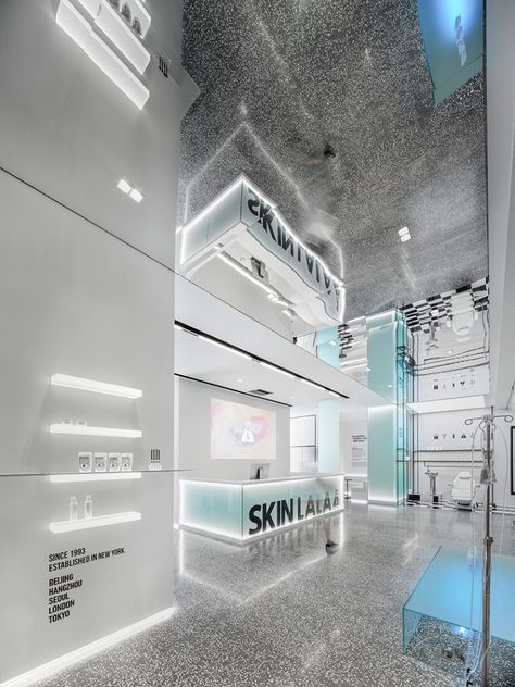 Retail Store Design, Retail Design Blog, Retail Interior, Acrylic Display, Flagship Store, Stand Design, Beauty Spa, Booth Design, Engineering Design