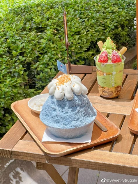 Bingsu Aesthetic, Pastel Minimalist Aesthetic, Korean Dessert Cafe, Mango Pastry, Apricot Butter, Iced Lemonade, Smoothie Coffee, Coffee Boba, Butter Corn