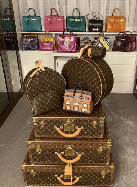 Fake Designer Bags, Luxury Bags Collection, Best Designer Bags, Chanel Backpack, Replica Designer Handbags, Latest Bags, Chanel Purse, Designer Replica, Designer Belts