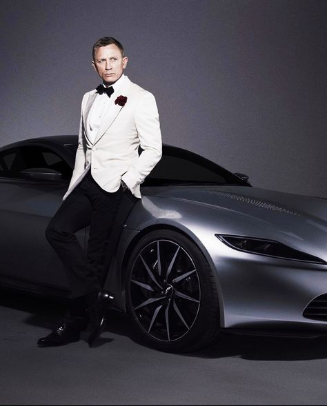 James Bond Craig, Daniel Craig Spectre, James Bond Tuxedo, James Bond Wedding, Dinner Jacket Wedding, James Bond Daniel Craig, James Bond Suit, Craig Bond, Bond Suits