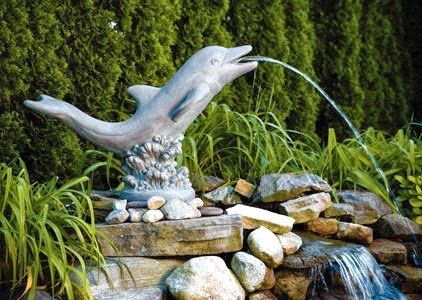 Dolphin fountain and other sea animal sculptures for the garden and yard. Dolphin Fountain, Big Fountain, Unusual Garden Ornaments, Dolphin Statue, Dolphin Decor, Sculpture Fountain, Animal Garden, Coastal Garden, Hummingbird Gifts