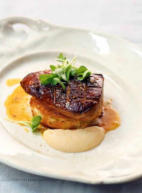 Foie Gras Recipe, Elegant Appetizers, Clam Recipes, Fine Dining Recipes, Duck Recipes, French Cooking, Pan Seared, St James, Poultry Recipes