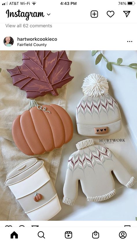 Fall Cookie Class Ideas, November Cookies Decorated, Squirrel Sugar Cookies Decorated, Fall Sweater Cookies Decorated, Fall Themed Cookies Decorated, Pretty Fall Desserts, Fall Cookie Designs, Autumn Sugar Cookies, Coffee Cookies Decorated