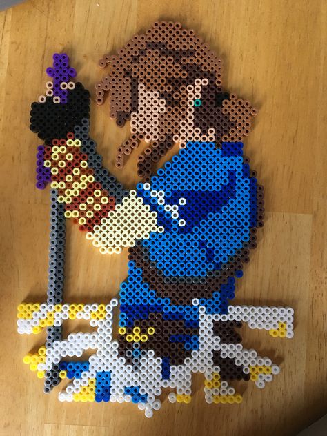 Breath Of The Wild Perler Beads, Loz Perler Beads, Breath Of The Wild Pixel Art, Zelda Beads Pattern, Dnd Perler Beads, Zelda Perler Bead Patterns, Legend Of Zelda Perler Beads, Link Perler Beads, Legend Of Zelda Pixel Art