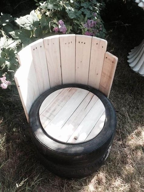 Brilliant Ways To Reuse And Recycle Old Tires !!! - Engineering Discoveries Tire Chair, Repurposed Tire, Pallet Kids, Tire Chairs, Reuse Old Tires, Tire Craft, Tire Furniture, Balkon Decor, Outdoor Wood Furniture