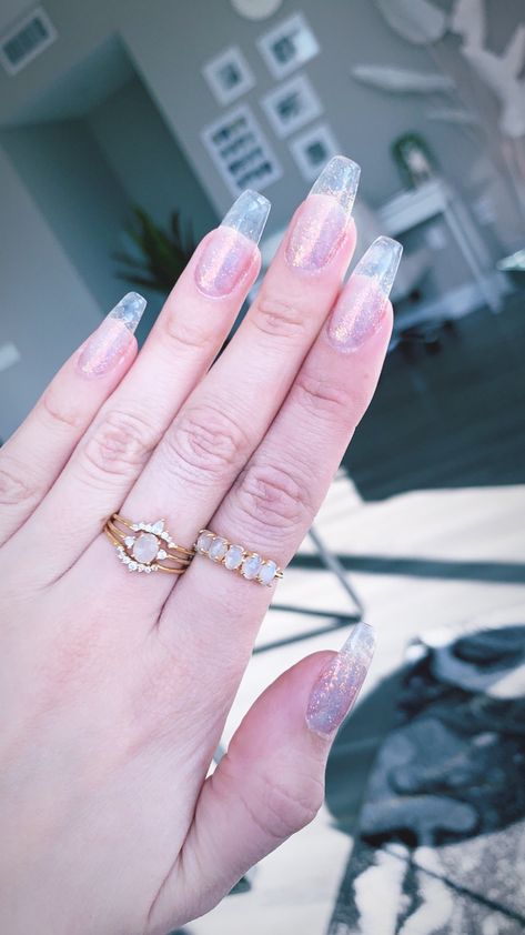 Clear Nails Clear Tip Nails, Clear Nails Ideas, Oct Nails, Clear Nail Tips, Clear Acrylic Nails, Nail Trend, Nail Blog, Transparent Nails, Glass Nails