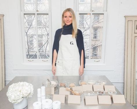 image Goop Skincare, Goop Kitchen, Mushroom Protein, Morning Smoothie Recipes, Gwyneth Paltrow Style, Recipe For Teens, Snack Prep, Best Protein Powder, Raspberry Smoothie