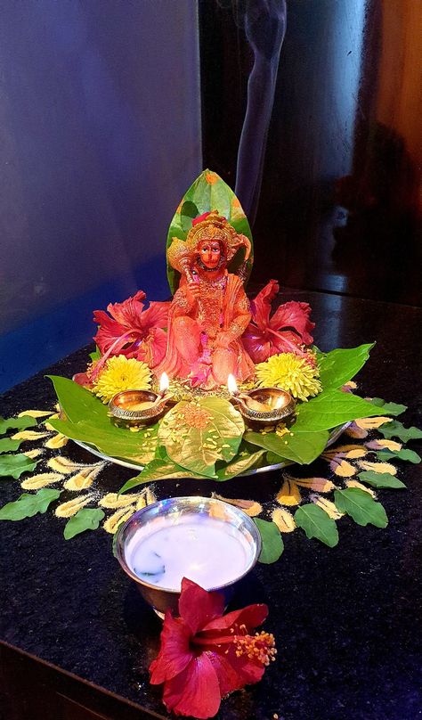 Jay Bajrangbali, Hindu Aesthetic, Indian Holidays, Bala Ji, Hanuman Murti, Navratri Puja, Tirupati Balaji, Hanuman Jayanti, Happy Anniversary Cakes