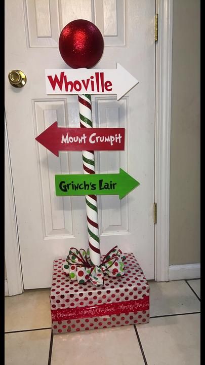 Candace Ball on TikTok Grinch Cubicle Decorating Ideas, Grinch Cubicle Decorations, Cubicle Halloween Decorations, Cubicle Halloween, Holiday Office Decor, Grinch Whoville, Grinch Decorations, Work Holiday Party, Christmas 2025