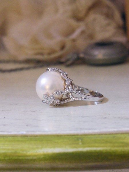 Pearl Ring.... Vintage Elegance combined with modern trendy chic Check out Dieting Digest Pearl Engagement Ring, Pearl Rings, Vintage Elegance, Trendy Chic, Vintage Engagement, Ring Vintage, Pretty Jewellery, Vintage Engagement Rings, Pearl Ring