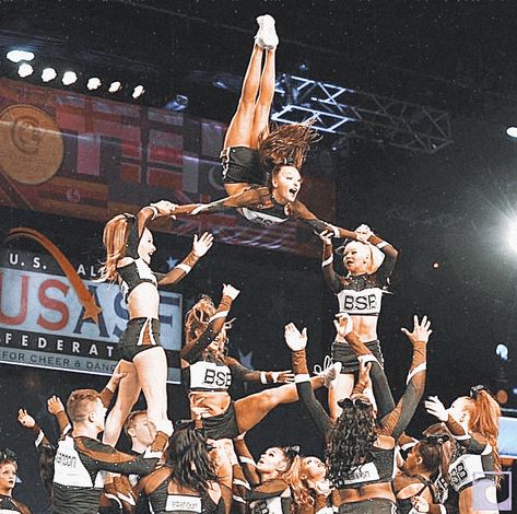 Cool Cheer Pictures, Aesthetic Cheer Wallpaper, Cheer Competition Aesthetic, Preppy Cheer Pics, Cheerleading Astetic, Competitive Cheer Aesthetic, Allstar Cheer Aesthetic, Cheer Aesthetic, Competive Cheer Pictures