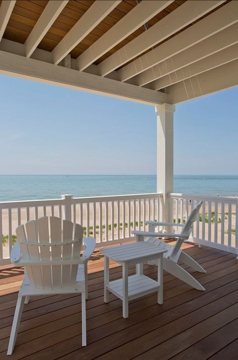 Beachside Beach House Porch, Dream Beach Houses, Tropical Home Decor, Bungalow Style, Style Cottage, Beach Cottage Decor, Beach House Interior, Beach House Design, Dream Beach