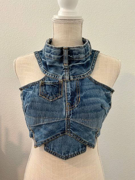 Jeans Casual Outfit, Casual Outfit Summer, Denim Diy Clothes, Ropa Upcycling, Reworked Denim, Casual Outfit Ideas, Upcycle Clothes Diy, Outfit Autumn, Outfit Halloween