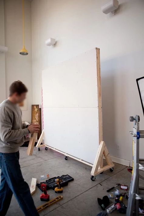 Imgur: The magic of the Internet Wall On Wheels, Moveable Wall, Movable Walls, Studio Organization, Style Loft, My Art Studio, Studio Setup, News Studio, Studio Space