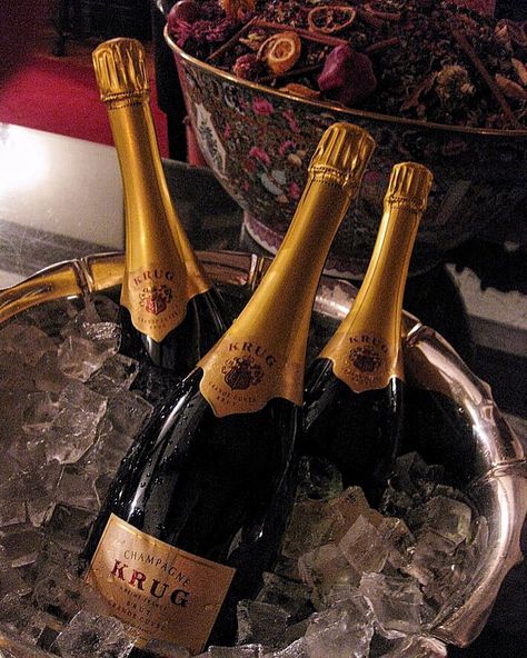 PARTY // It's Saturday and it's party time!!!    #krug #chanpagne #party #sartorial #gentleman #style #imageconsultant #stylist #gentlemen #gentlemanslifestyle #italy #italiangentleman #italianstyle #luxury #luxurylife #luxurytoys #luxurylifestyle #petermazzei #attire #dapper #dapperedman #dapperstyle #manhattan #nyc #bespoke #luxurywatch #car #sportscar #supercar #vintagecar Cherry Sangria, Krug Champagne, Expensive Champagne, Luxury Safe, Elegant Lifestyle, Happy Hour Cocktails, Champagne Party, Chocolate Shake, Cigars And Whiskey