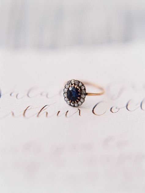 Cheap Diamond Rings, Rings Ideas, Antique Engagement Ring, Wedding Rings Vintage, Stone Engagement Rings, Vintage Engagement, Calla Lily, Ring Vintage, Engagement Rings Sapphire