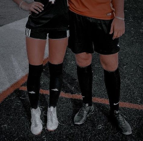 Kulti Mariana Zapata, Mariana Zapata Aesthetic, Soccer Couples, Soccer Practice, Sports Aesthetic, Girls Soccer, Soccer Girl, Soccer Pictures, Womens Football