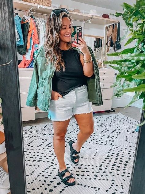 Mid Size Summer Outfits, Mid Size Style, What Is My Style, Plus Size Outfits Casual, Style Inspo Summer, Mid Size Outfits, Packing For Vacation, Plus Size Summer Outfits, Confident Style