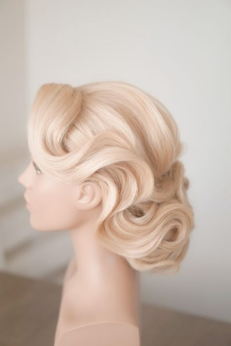 Sultry Hairstyles, 1930s Fashion Hair, Music Hairstyles, 1940s Wedding Hair, Hollywood Glamour Hair, Vintage Hairstyle, Bridal Hair Down, Hairstyle Ideas Easy, 50s Hairstyles