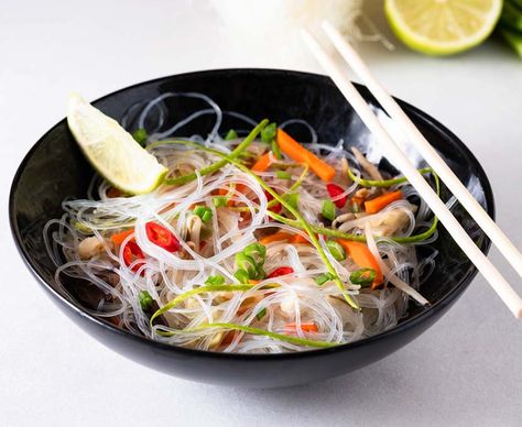 Vietnamese Glass Noodle Salad with Mock Chicken Vegetarian Fish Sauce, Vietnamese Sauce, Water Noodles, Glass Noodles Recipe, Mock Chicken, Noodles Salad, Glass Noodle Salad, Chicken Home, Noodle Recipe