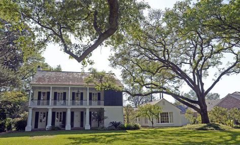 A Hays Town, Home With View, Colonial Exterior, Lake Home, Three Rivers, Town House, Facade Design, Porch Ideas, Second Floor