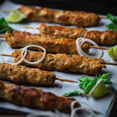 Sheek Kebab, Food Lab, Kebabs, Tandoori Chicken, Comfort Food, Lab, Chef, Snacks, Chicken