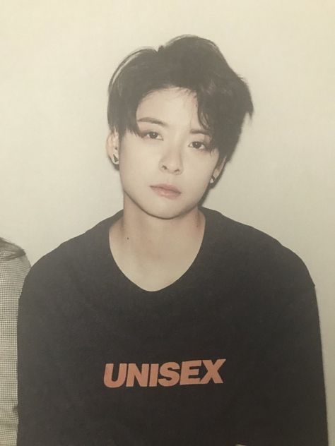 Amber J Liu, Amber Liu, Androgynous Look, X Picture, Llama Drama, Fantasy Novel, K Idols, Chanyeol, Got7