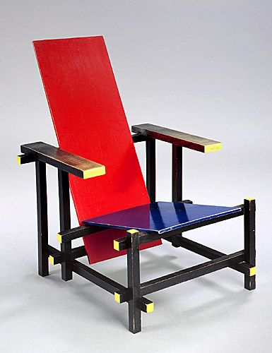 Gerrit Reitveld, "Red and Blue Chair", 1917.  One of the first explorations by the De Stijl art movement in three dimensions.  Located at the Museum of Modern Art, New York, New York. Rietveld Chair, Weird Furniture, Chair Drawing, Gerrit Rietveld, Iconic Chairs, Iconic Furniture, Memphis Design, Red Chair, Pink Chair