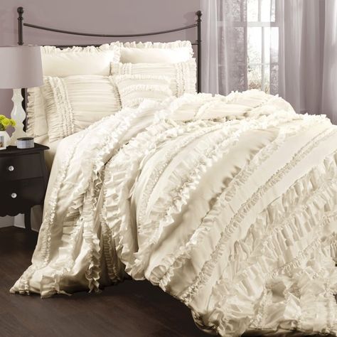 Ivory Comforter, Ruffle Comforter, Interior Design Minimalist, White Comforter, Lush Decor, Ruffle Bedding, Shabby Chic Bedrooms, King Comforter Sets, Queen Comforter Sets