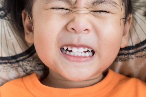 To Avoid Cavities - Dial Down The Stress! While it's common knowledge that stress is unhealthy, a new study finds a surprising link between moms' stress and kids' dental health. Cavities In Kids, Kids Dental Health, Chronic Constipation, Teeth Grinding, Dental Emergency, Grinding Teeth, Pediatric Dentistry, Dental Problems, Best Dentist