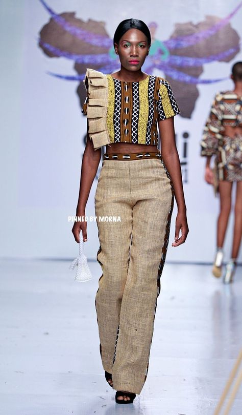 Patterned Outfits, Street Style Pants, Ankara Blouses, Ty Dye, Ankara Blouse, Lagos Fashion Week, Afrocentric Fashion, 2piece Outfits, Blouse Casual Fashion