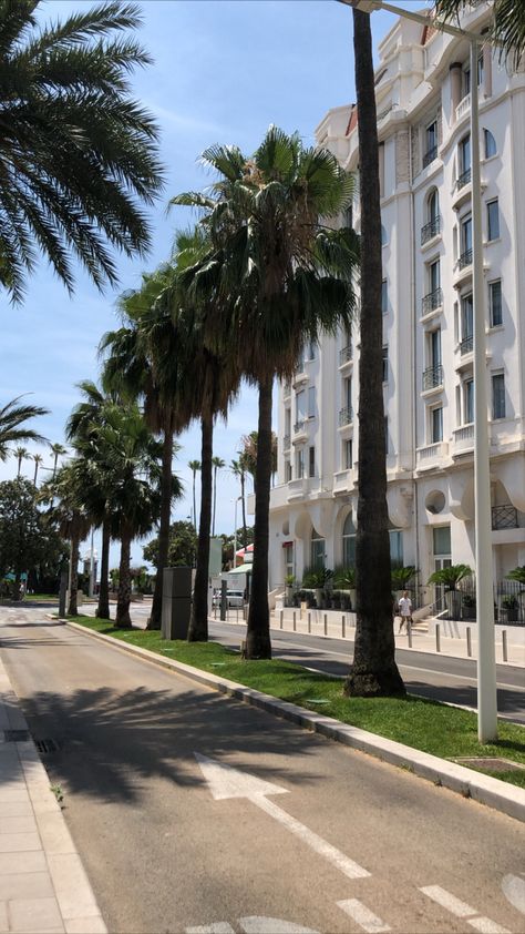 Cote D’azur Aesthetic, Canne France, Cannes France Aesthetic, Cannes Aesthetic, Summer Spritz, Building Aesthetic, France Aesthetic, French Summer, Photos Aesthetic