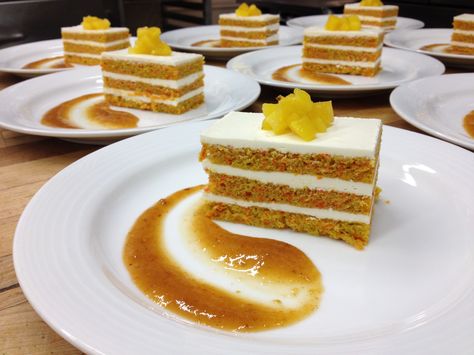 Spiced Carrot Cake, Raisin Gastrique, Vanilla pineapple Carrot Cake Fine Dining Plating, Carrot Cake Plating Ideas, Fine Dining Carrot Cake, Carrot Cake Plating, Carrot Cake Plated Desserts, Cake Plating, Carrot Cake Decoration, Spiced Carrot Cake, Fine Dining Plating