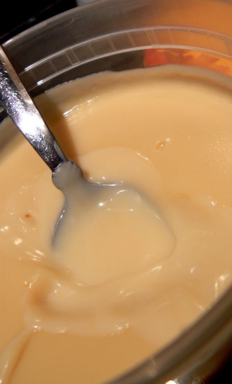 Maple Cream Sauce, Maple Desserts, Butter Cream Sauce, Whiskey Sauce, Bourbon Sauce, Cream Sauce Recipes, Maple Cream, Gravy Sauce, Bobby Flay