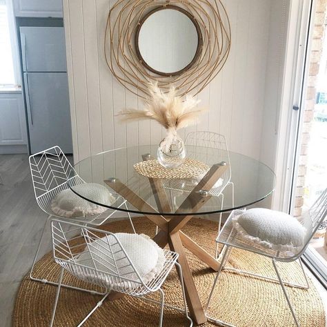 Glass Dining Table Decor, Glass Dinning Table, Round Dining Table Decor, Circle Dining Table, Glass Kitchen Tables, Floor Seating Living Room, Round Dinner Table, Glass Table Decor, 4 Seater Dining Table