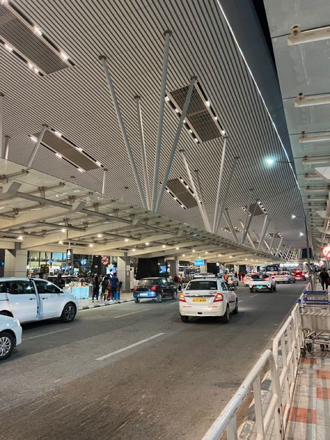 airport, flight, bangalore, night life, aesthetic Bangalore Airport Night, Bangalore Night Life, Hangout Pics, Bangalore Night, Bangalore Airport, Night Life Aesthetic, Airport Flight, Airport Aesthetic, Kylie Jenner Style