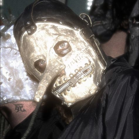 chris fehn icon ♱ slipknot Slipknot Pfps, Chris Slipknot, Slipknot Aesthetic, Slipknot Pfp, Slipknot Icons, Mick Thomson, Chris Fehn, Hard Photo, Fatal Frame