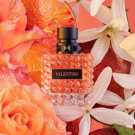 Donna Born in Roma Coral Fantasy Eau de Parfum - Valentino | Sephora Valentino Parfum, Valentino Donna Born In Roma, Valentino Born In Roma, Valentino Perfume, Born In Roma, Colorful Notes, Marc Jacobs Daisy, Feminine Fragrance, Finishing Powder