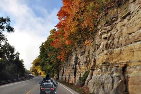 5. River Bluffs Scenic Byway Bridges Of Madison County, Iowa Travel, Scenic Roads, Map Travel, Tourism Website, Quad Cities, Madison County, Gorgeous Scenery, Scenic Byway