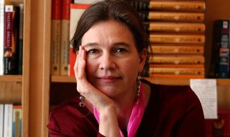 A pertinent tale of a Native American community’s attempts to come to terms with the accidental shooting of a five-year-old boy Native American Literature, Native American Books, Louise Erdrich, Women Writers, National Book Award, American Literature, Round House, Native American History, Native American Culture