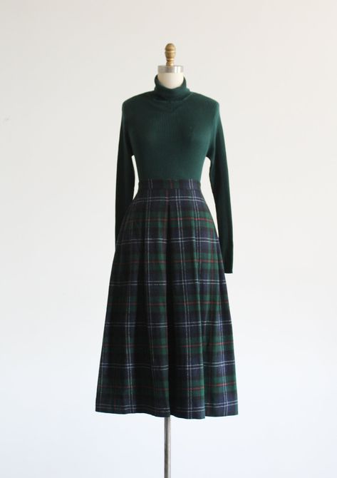 Tartan Fashion, Winter Clothing, Tartan, Winter Outfits, Clothes