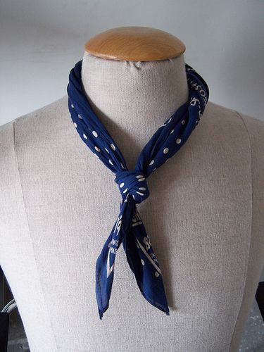 How To Wear Bandana, How To Tie Bandana, Bandana Men, Old Man Fashion, Wedding Shoes Platform, Blush Bridal Showers, Bandanas Men, Classic Cowboy, Mens Clothing Store