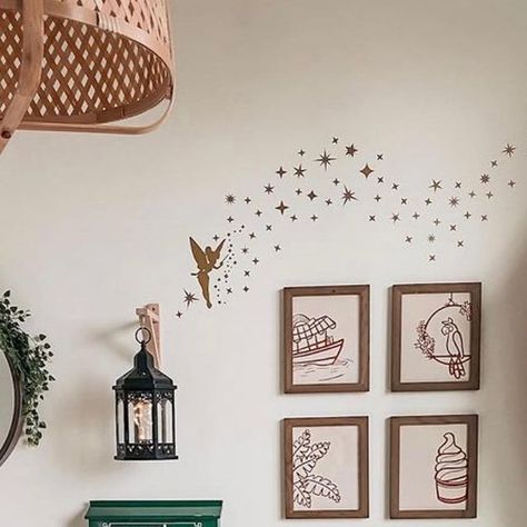 Neverland Nursery Neutral, Peter Pan Playroom, Tinkerbell Nursery Theme, Subtle Disney Nursery Ideas, Baby Girl Disney Nursery, Disney Nursery Ideas Girl, Disney Girl Nursery, Disney Nursery Themes, Peter Pan Themed Nursery