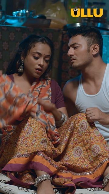 Webseries Romantic Scenes Indian, Web Series Hindi Video, Romance Movie Scenes Romantic, Honeymoon Scene, Full Kiss, Romance Movie Scenes, Indian Web Series, Woman Images, Hindi Video