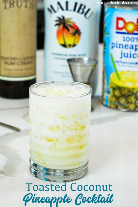 Toasted coconut pineapple cream cocktail is a smooth tropical drink combining Malibu rum and toasted coconut rum creme with pineapple juice. Malibu And Pineapple Juice, Pineapple Rum Cocktail, Coconut Rum Recipes, Pineapple Rum Drinks, Dessert Martini, Rum Drinks Easy, Drinks With Pineapple Juice, Malibu Rum Drinks, Rumchata Recipes