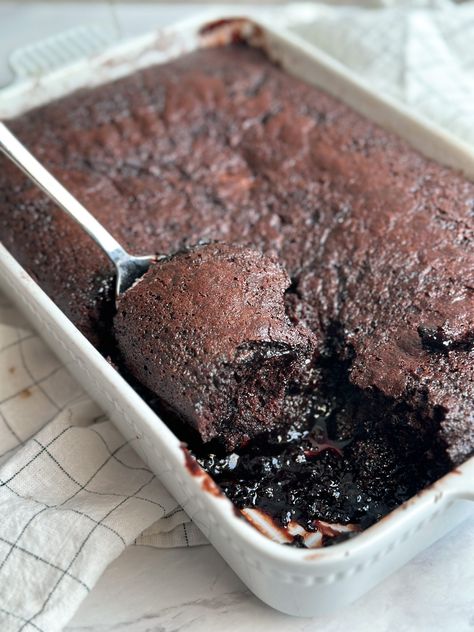 Hot Fudge Chocolate Cake, Hot Fudge Pudding, Chocolate Pudding Cake Recipe, Hot Chocolate Cake, Baked Chocolate Pudding, Fudge Pudding, Hot Fudge Cake, Chocolate Pudding Cake, Fudge Chocolate