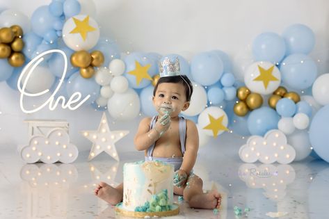 Celebrate a little one's first birthday in the clouds with this fun and playful photo backdrop! See more cake smash backdrops at www.hsdbackdrops.com Featured #hsdbackdrops : In the Clouds Photo by @erikarosalesphotography See more backdrops from this designer's line: www.hsdbackdrops.com/collections/erika-rosales . . . #cakesmash #cakesmashideas #cakesmashshoot #cakesmashprops #cakesmashsession #cakesmashphotoshoot #cakesmashphotography #cakesmashboy #cakesmashbackdrop Clouds Cake, Cake Smash Theme, Cake Smash Props, Cloud Cake, First Birthday Cake Smash, Cake Smash Backdrop, Smash Cake Boy, Cloud Photos, Make Dreams Come True