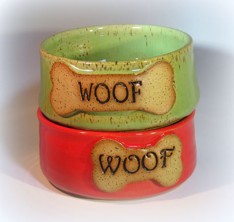 dog bowl Pottery Dog Bowl, Pottery Dog, Garden Rock Border, Pampered Pets, Green Pottery, Ceramic Dog, Ceramic Inspiration, Edging Ideas, Dog Artwork